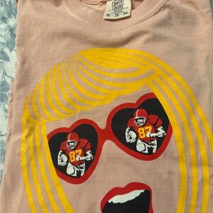 Taylor Swift and Kelce tee